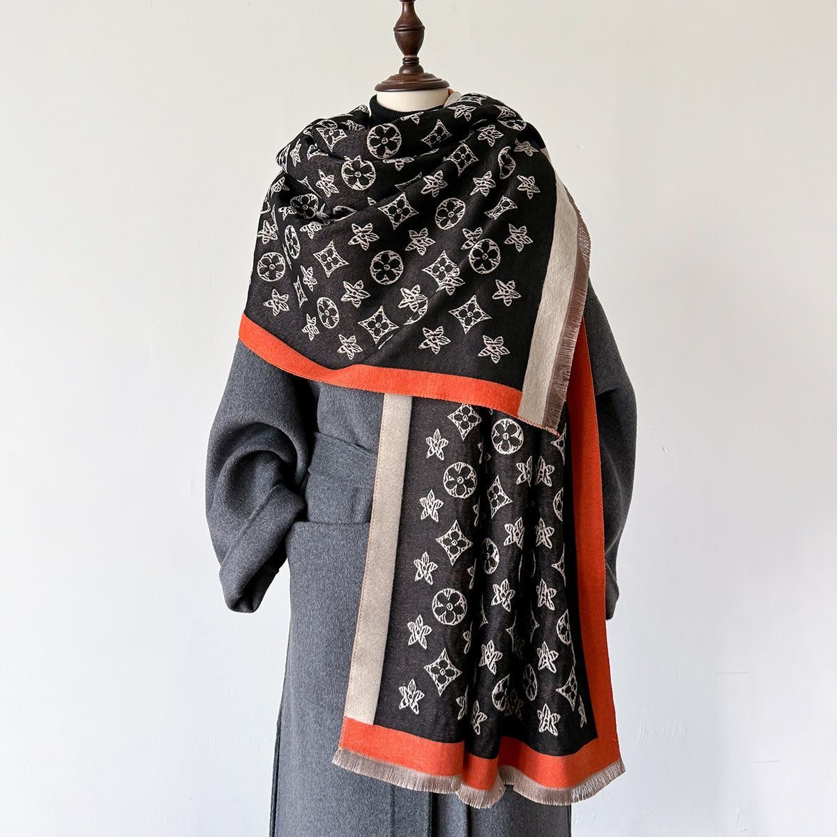 Classic Fashion Women's Faux Cashmere Scarf