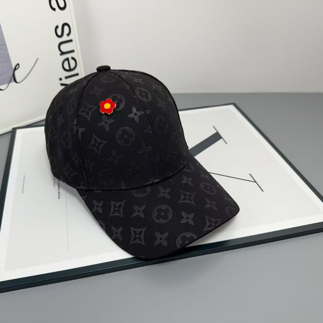 Classic Fashion Embroidered Men Women Baseball Cap Hats