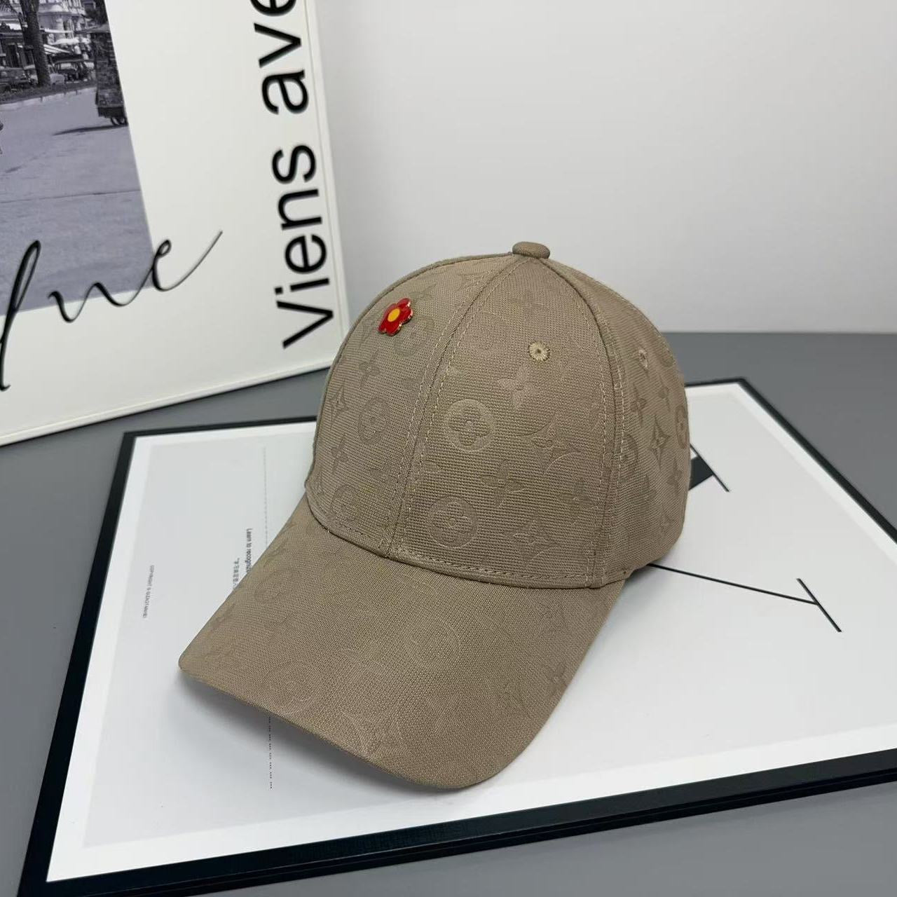 Classic Fashion Embroidered Men Women Baseball Cap Hats
